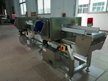 シーフード/肉の110/220v電源のためのチェーン コンベヤの食品等級の金属探知器