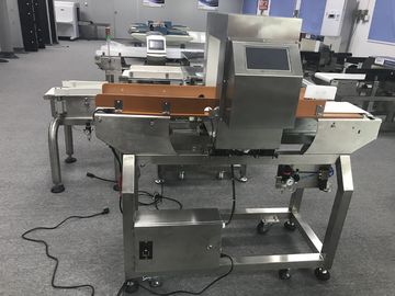 理性的なパッケージ/大きさの食糧のためのタッチ画面のコンベヤーの金属探知器装置